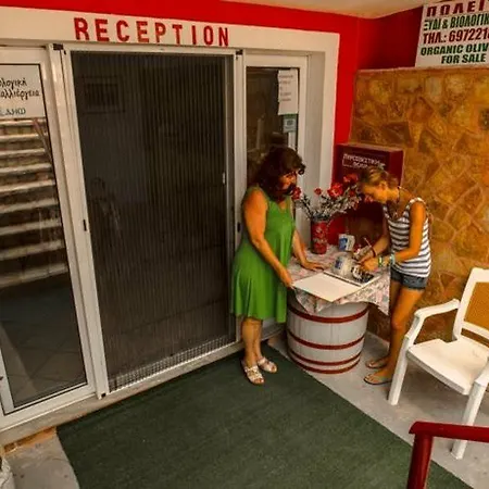 Spiros Family Apts Laganas