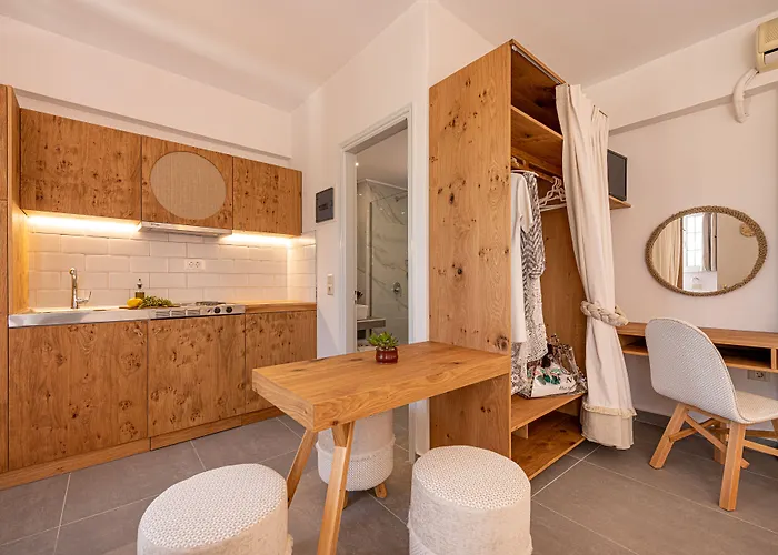 Spiros Family Apts Laganas