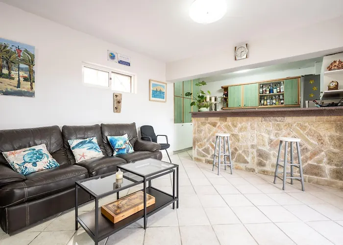 Spiros Family Apts * Laganas