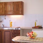 Spiros Family Apts لاغاناس
