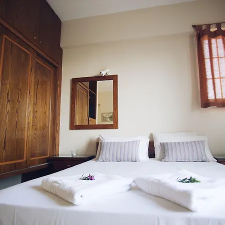 Spiros Family Apts Apartamento