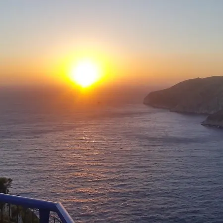 Spiros Family Apts Apartamento