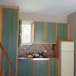 Spiros Family Apts Daire