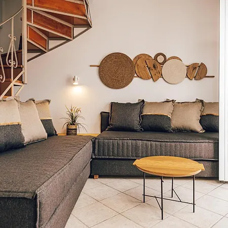 Spiros Family Apts Апартаменты *