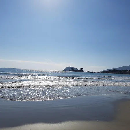 Spiros Family Apts דירה