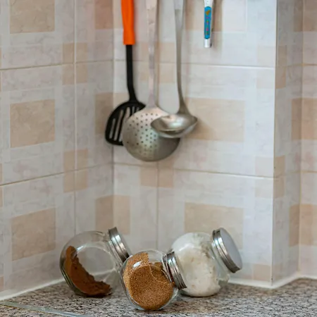 Spiros Family Apts דירה לגאנאס