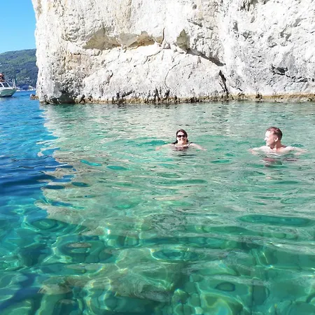 Spiros Family Apts * לגאנאס